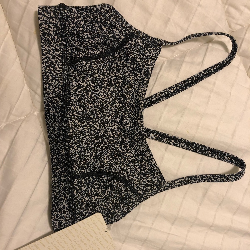 Sports bra